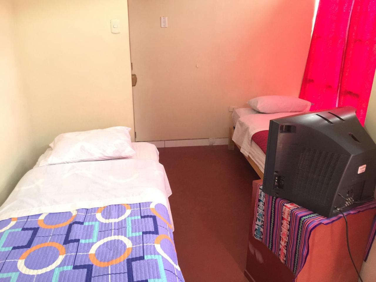 El Viajero Aeropuerto Hotel Lima Bagian luar foto